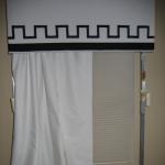 Ribbon Detail Cornice and Panels
