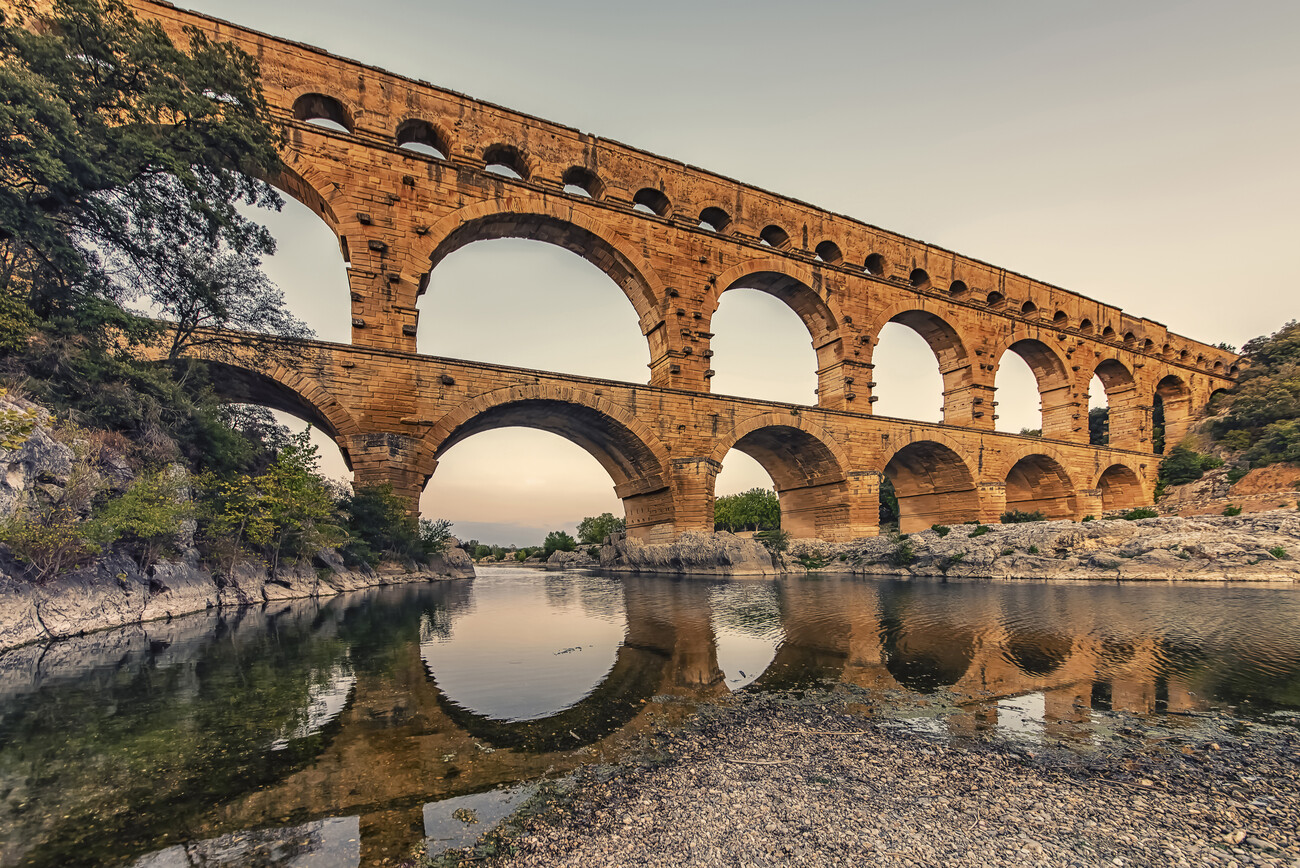pont-du-gard-early-dusk