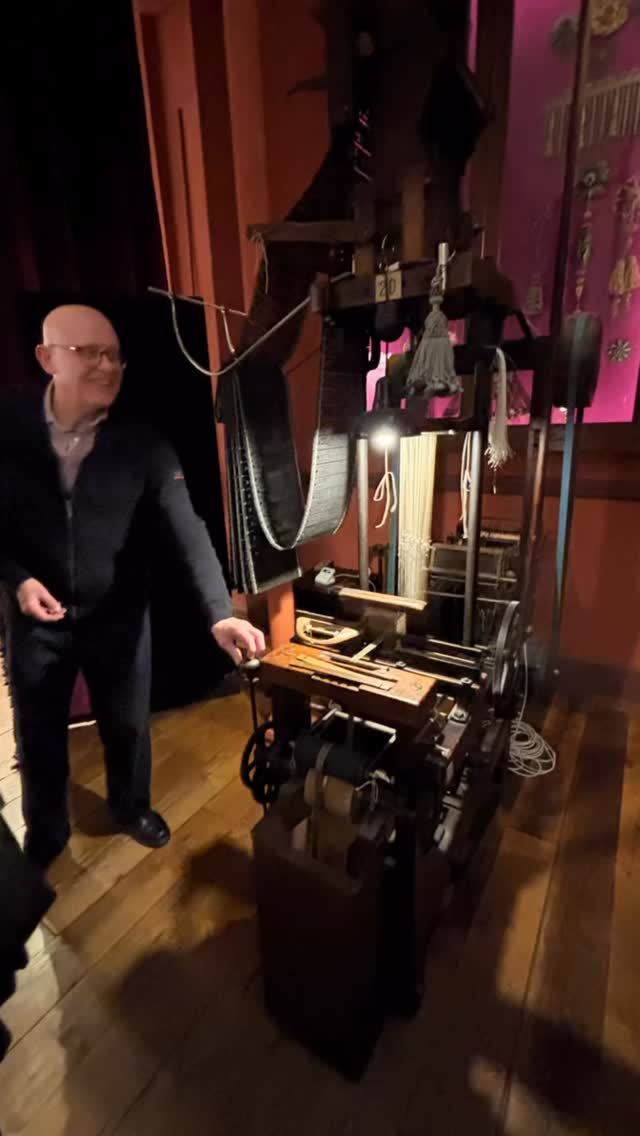 Paris Deco Off Day 1
DeClerq passementerie had the Jacquard loom working fabricating a decorative tape.
(Image 1,2)
Casamance Launch Party showcasing some amazing new constructions and fiber contents.
Soutache Appliqué to cotton ground- notice the back (image 3,4)
Cotton/Linen/Cupro double wide. sateen. The sateen gives it luster and fluid drape like silk. (Image 5)
“Burnt Summer” double wide sheer is printed bottom with gold metallic border. Linen/Cotton with 118” pattern repeat.
(Image 6). #decortours #parisdecooff2026